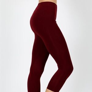 Seamless Classic Capri Leggings Dark Burgundy